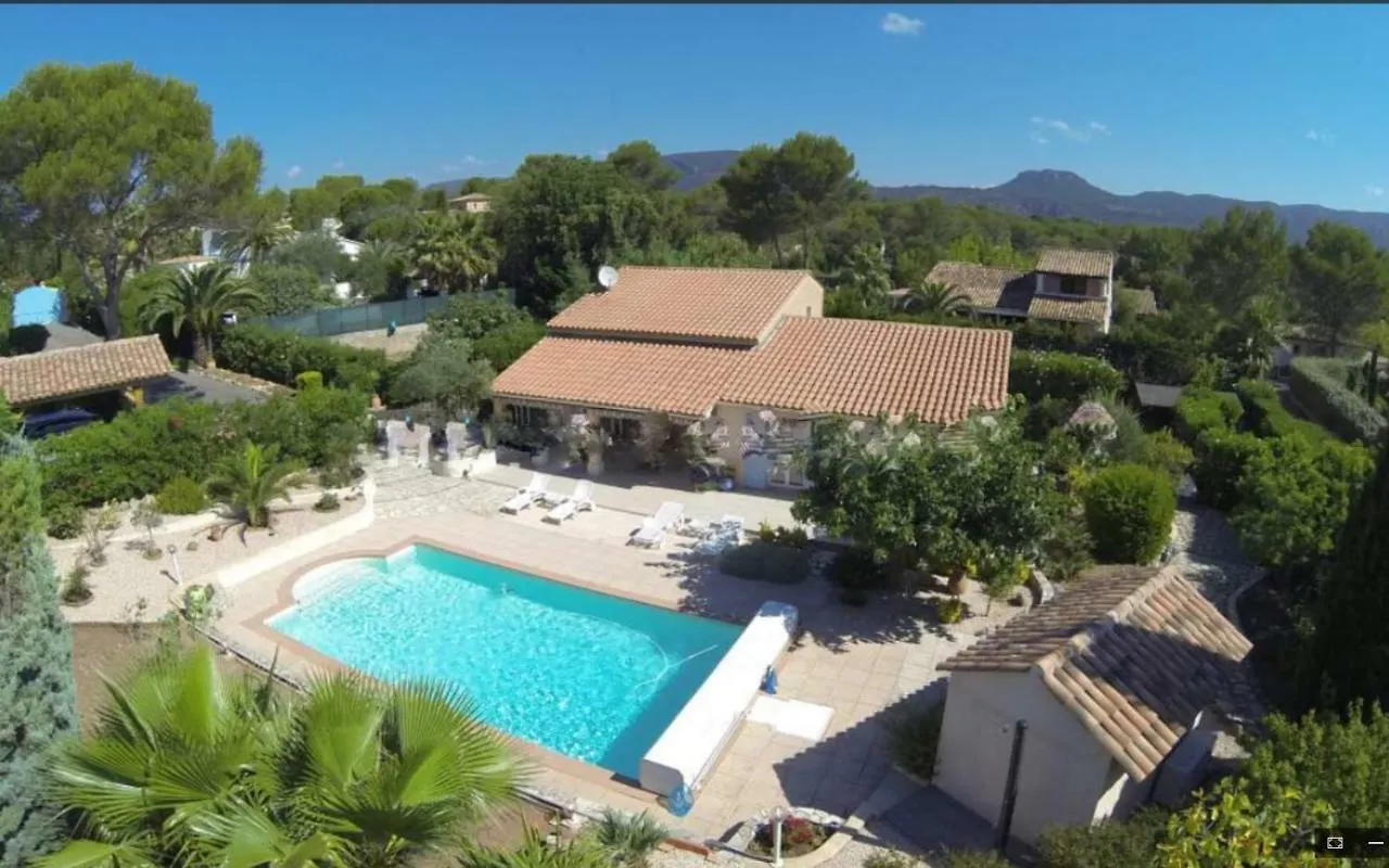 Entre Mer Et Esterel Roquebrune-sur Argens 0*,